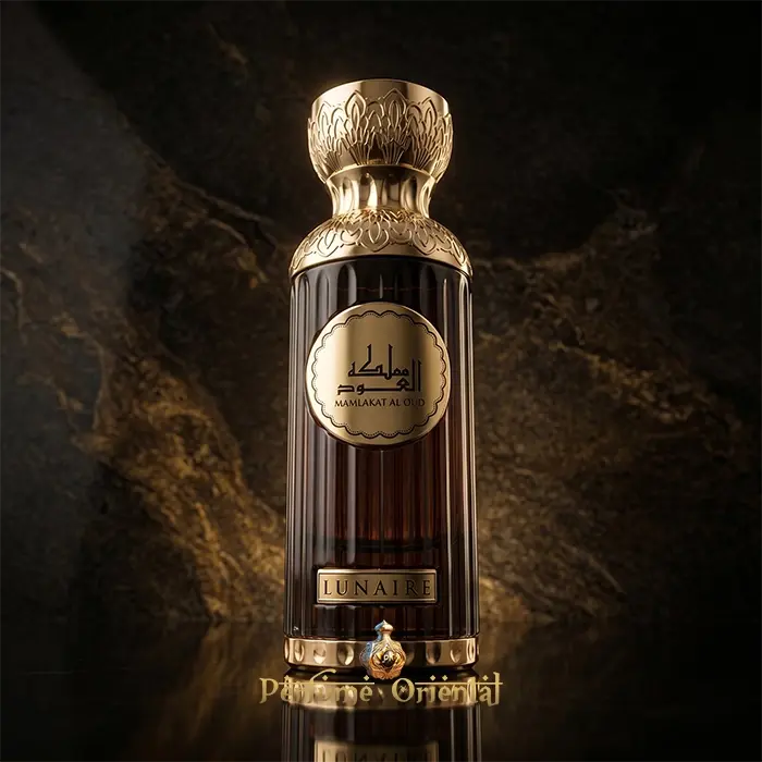 seerati lunaire mamlakat al oud perfume arabe unisex frasco elegante oscuro fragancia ambarada ahumada dulce gourmand de lujo