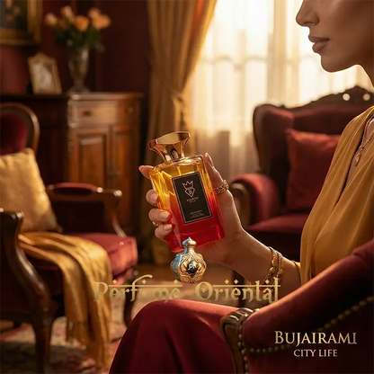 Bujairami City Life Eau de Parfum mujer sosteniendo perfume oriental de lujo en salón elegante