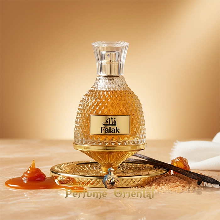 Botella de perfume FALAK de NUSUK 100 ml sobre fondo dorado, con vainilla, caramelo y azúcar moreno | Perfume Oriental