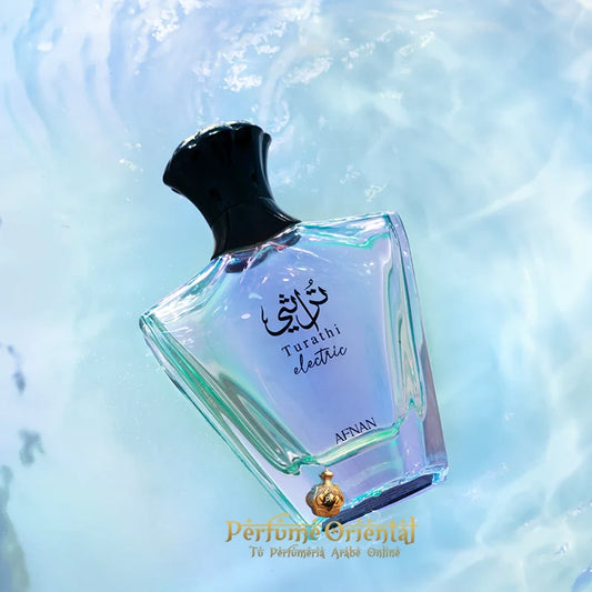 Frasco de perfume Turathi Electric de Afnan – Eau de Parfum unisex fresca y moderna con reflejos iridiscentes