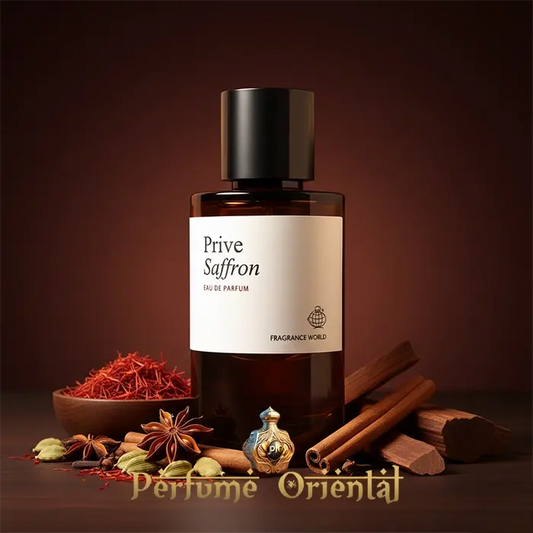 Frasco de Privé Saffron de Fragrance World, perfume oriental de lujo con azafrán, maderas cálidas y carácter niche elegante y minimalista