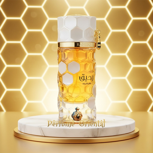Botella de perfume RAHEEQ NUSUK Extrait de Parfum, fragancia oriental vainilla dulce y almizclada con notas de coco, magnolia y miel